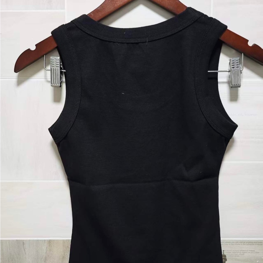 Chanel Black Sleeveless CC Logo Ribbed Tank Top - Picture 2 of 3